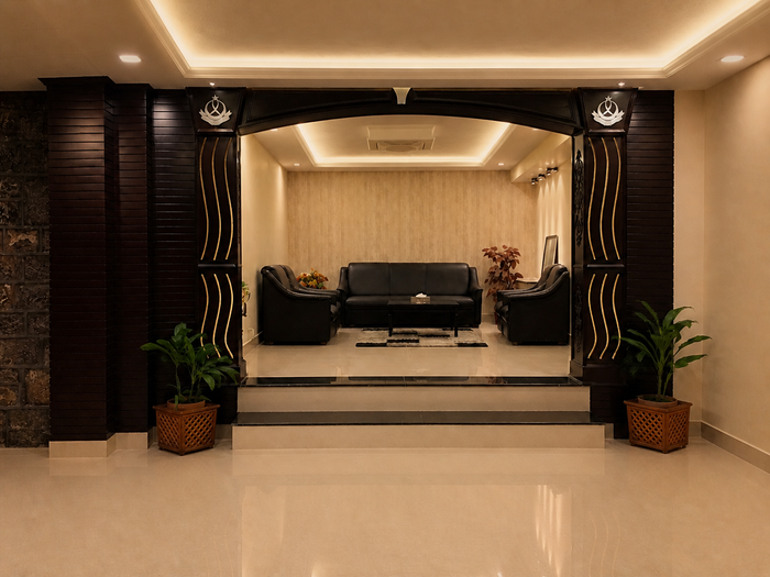 Luxury [teal]Hotel[/teal] photo 2